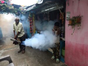Pourquoi la crise mortelle de la dengue en Inde ne se limite désormais plus aux moussons